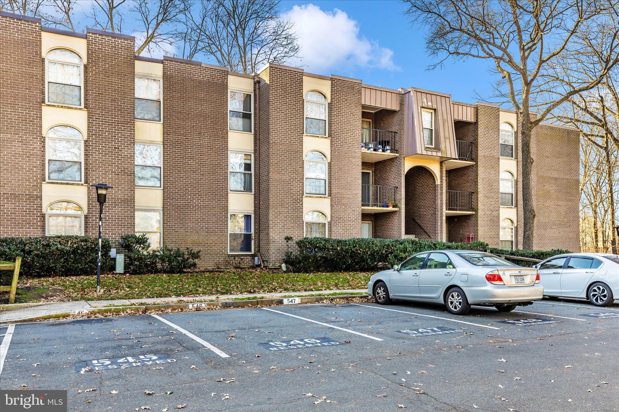 WOODBURN VILLAGE - Residential