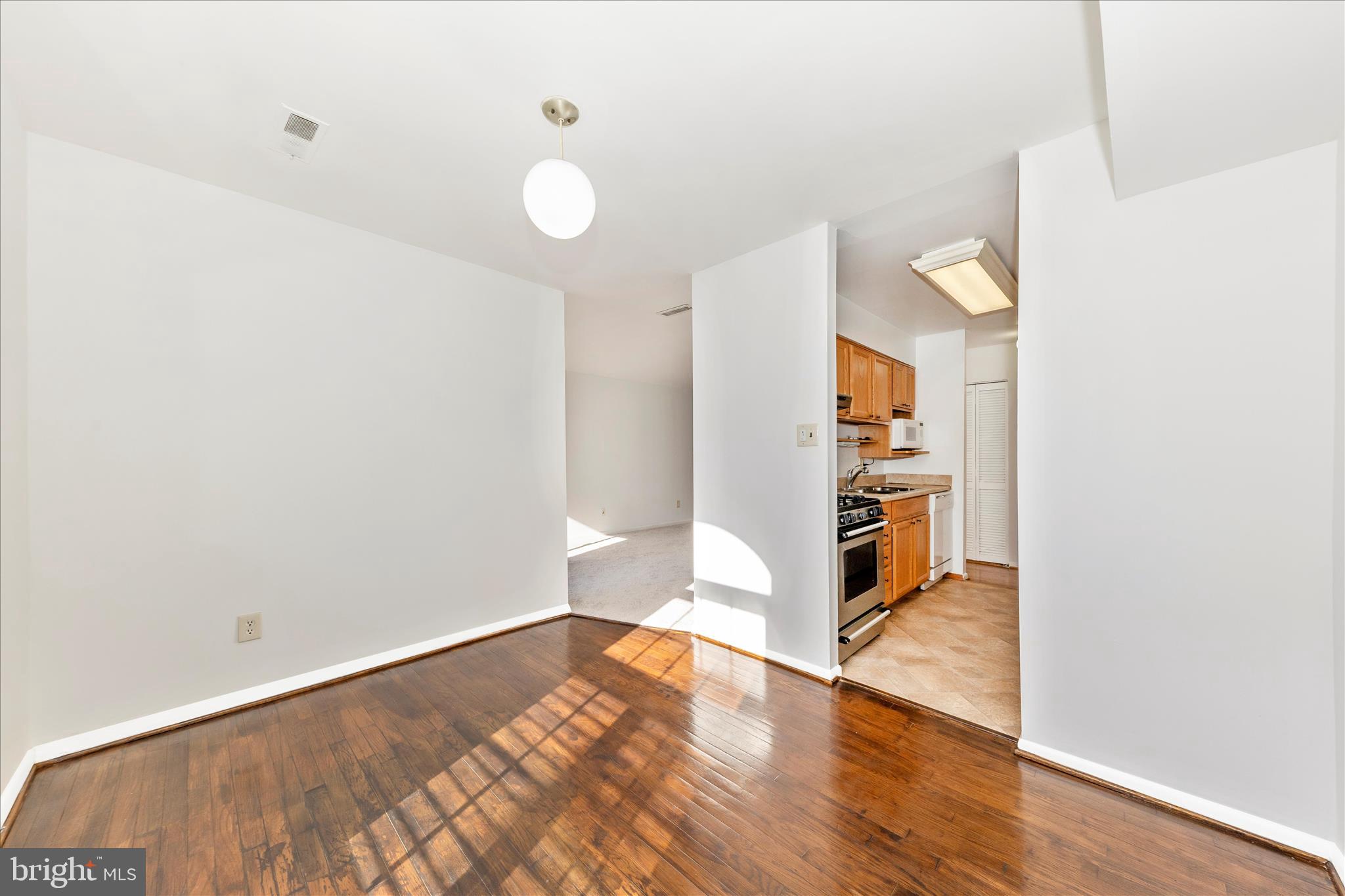 WOODBURN VILLAGE - Residential