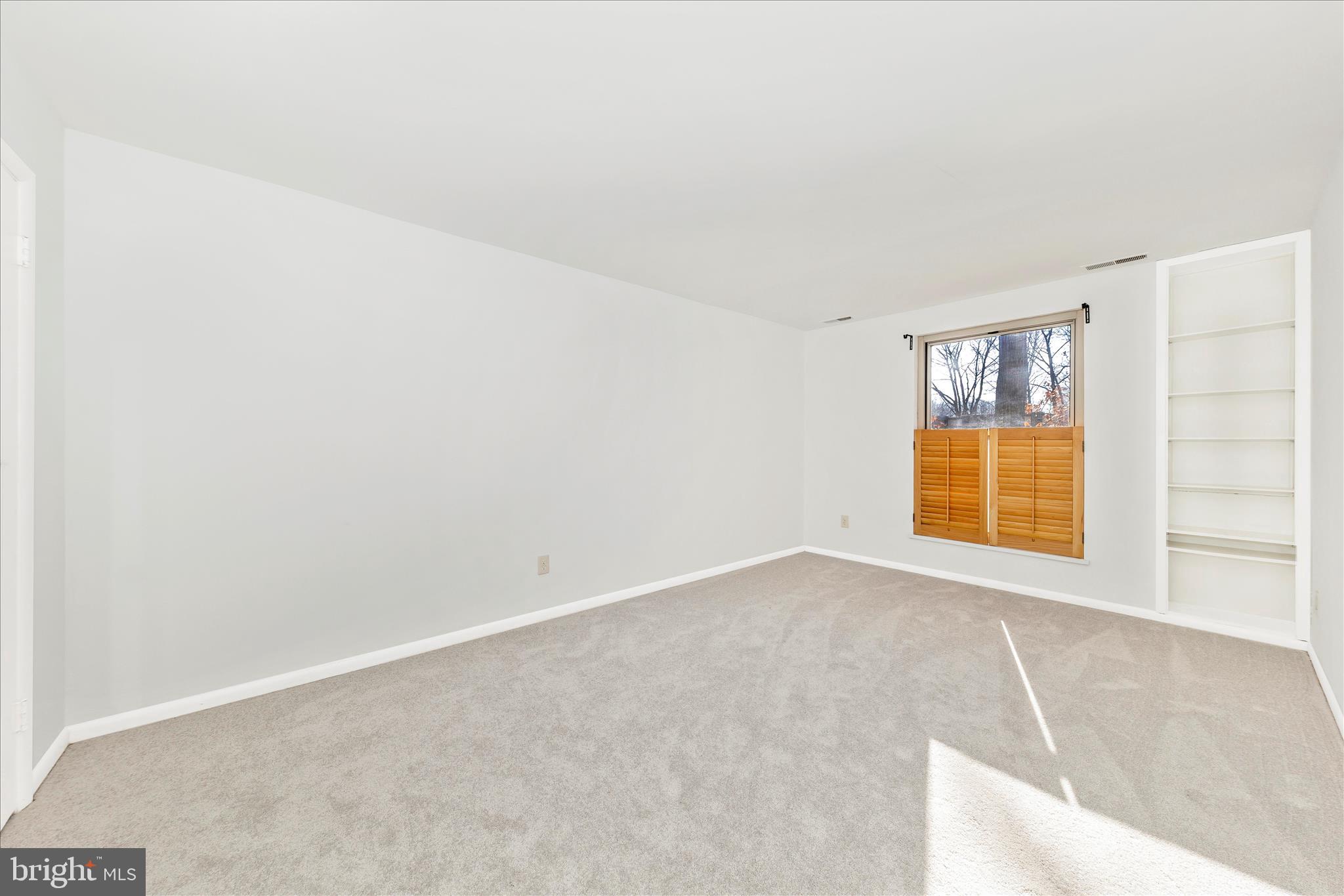 WOODBURN VILLAGE - Residential