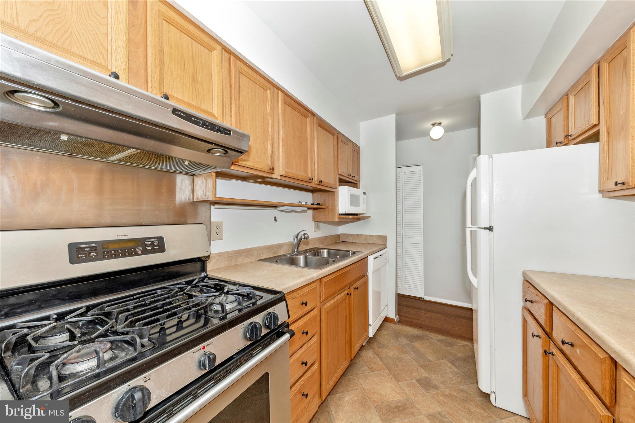 WOODBURN VILLAGE - Residential