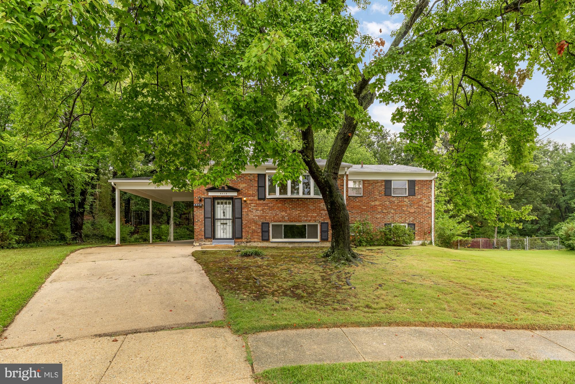 8513 CARROLLTON PARKWAY