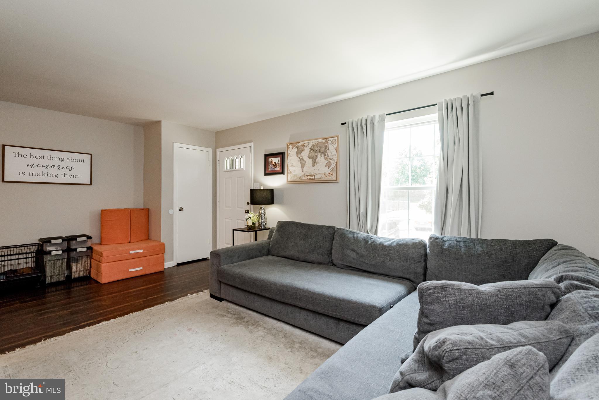 ELIZABETHS LANDING - Residential