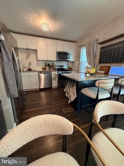 ELIZABETHS LANDING - Residential