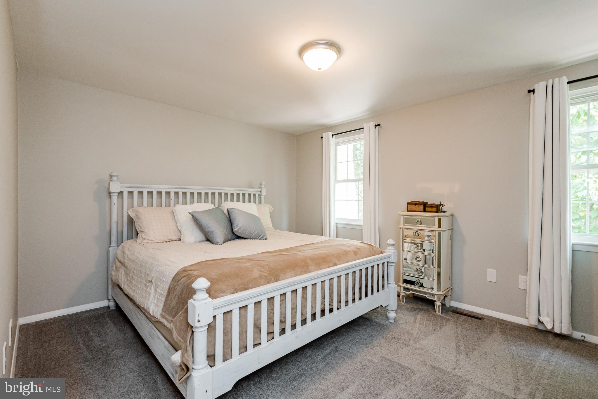 ELIZABETHS LANDING - Residential