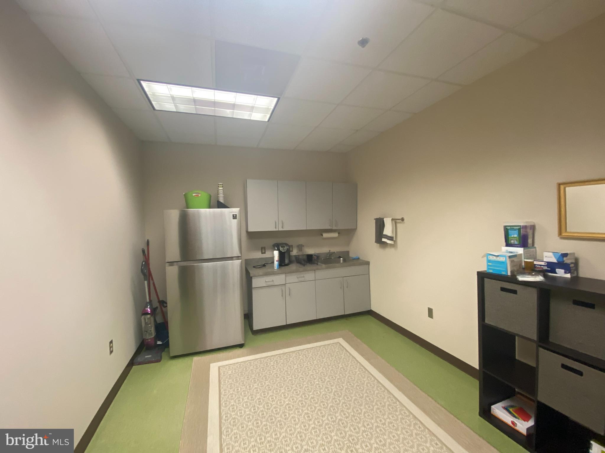 HERITAGE HUNT - Commercial Lease