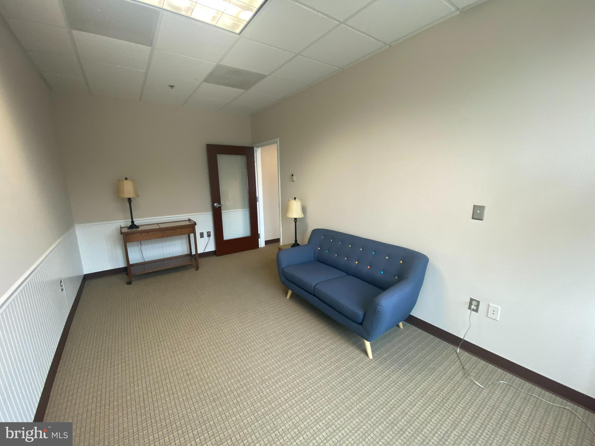 HERITAGE HUNT - Commercial Lease