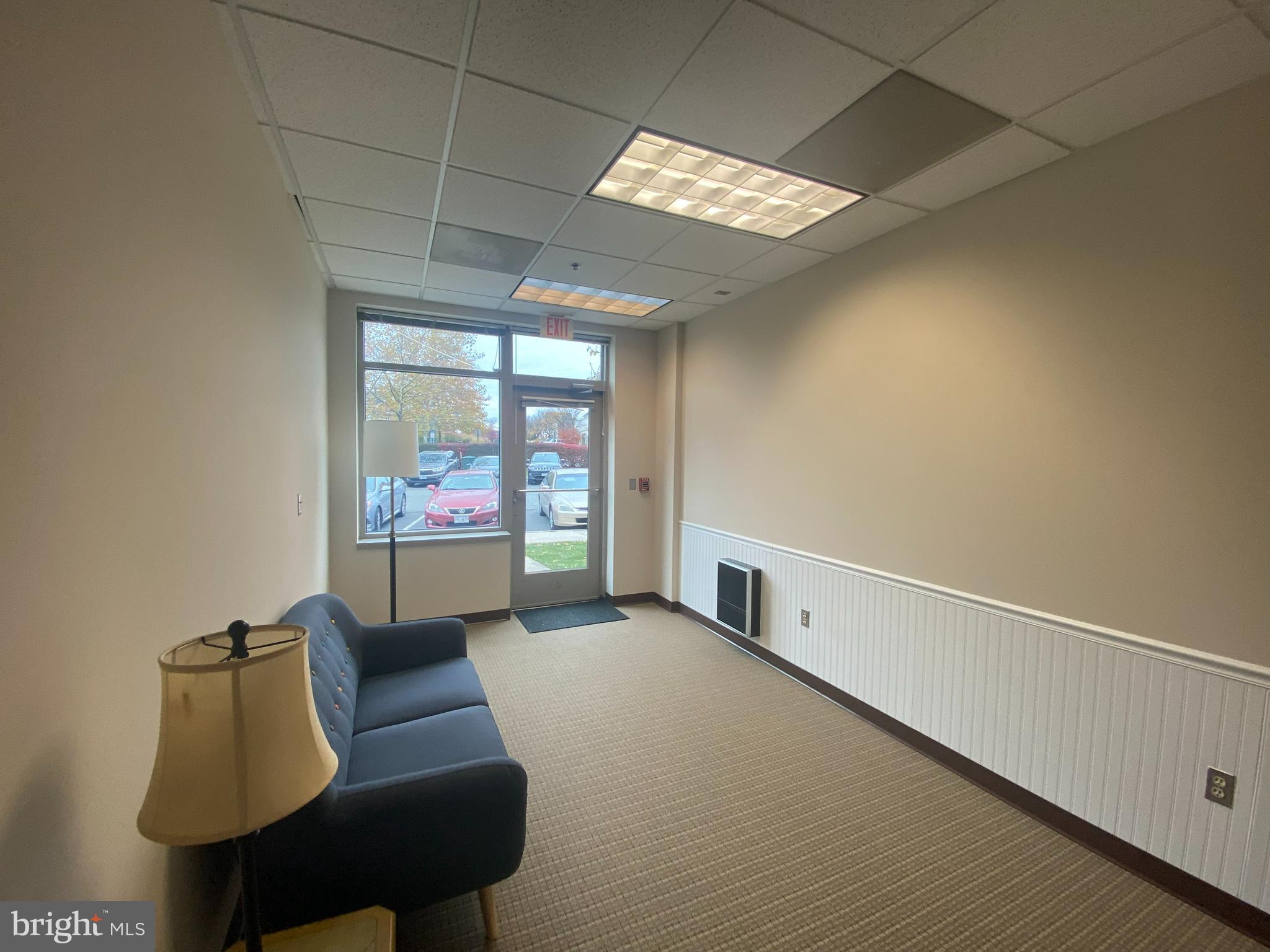 HERITAGE HUNT - Commercial Lease