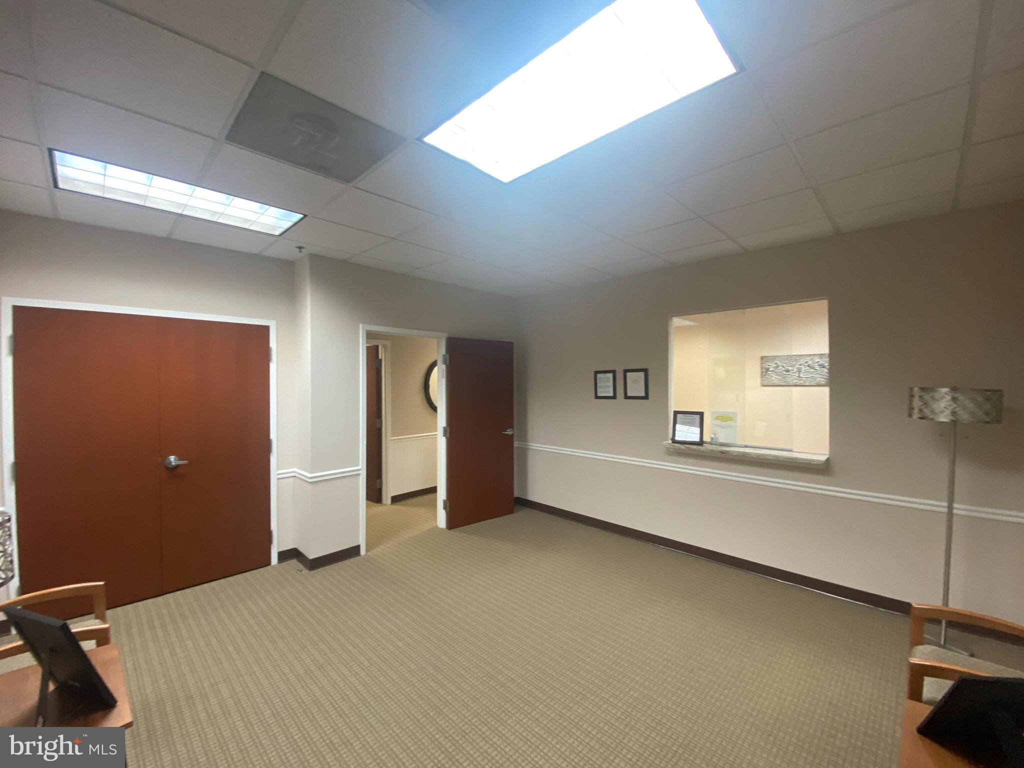 HERITAGE HUNT - Commercial Lease