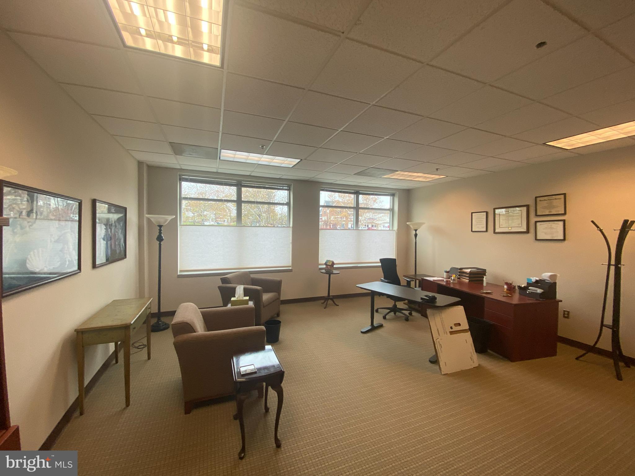 HERITAGE HUNT - Commercial Lease