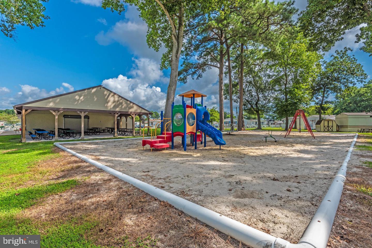 WHITE HORSE PARK I - Residential