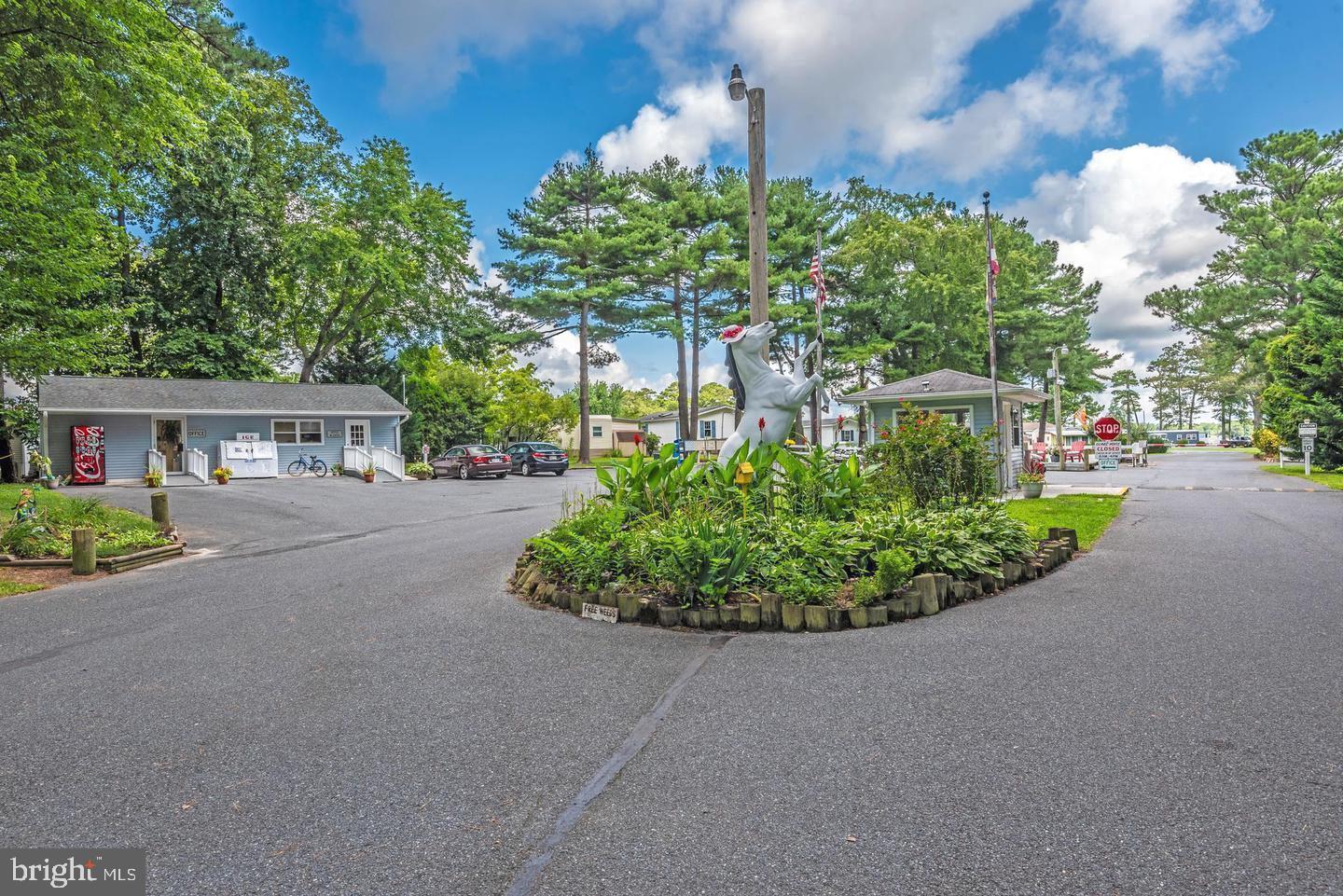 WHITE HORSE PARK I - Residential