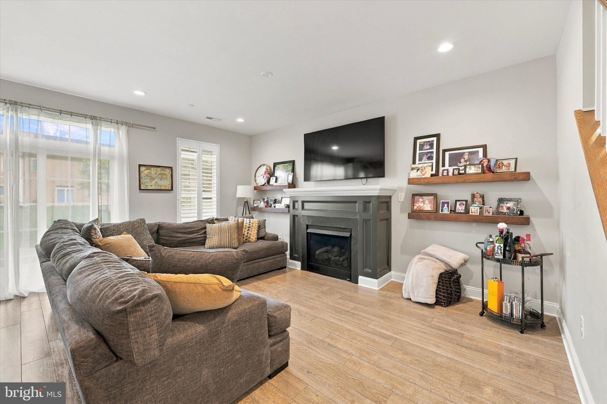 16728 RIVER VIEW CIRCLE