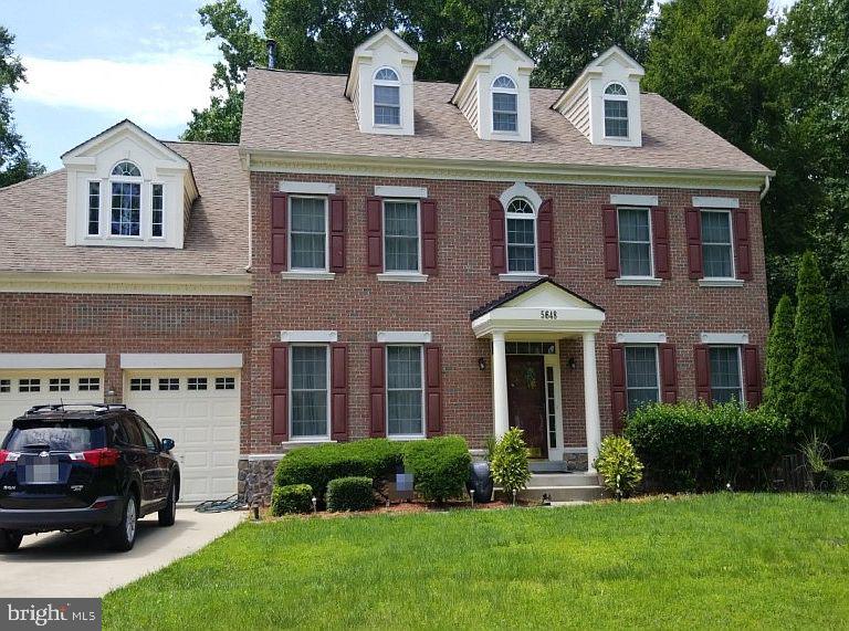 FALCON RIDGE - Residential