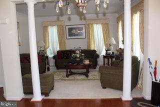 FALCON RIDGE - Residential