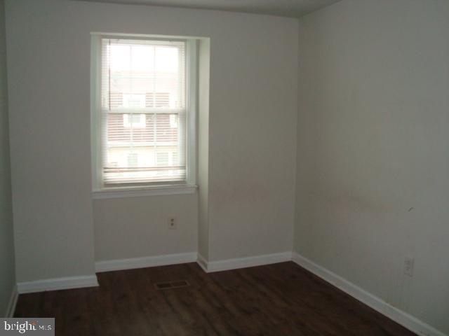 WARFIELD CONDOMINIUMS - Residential Lease