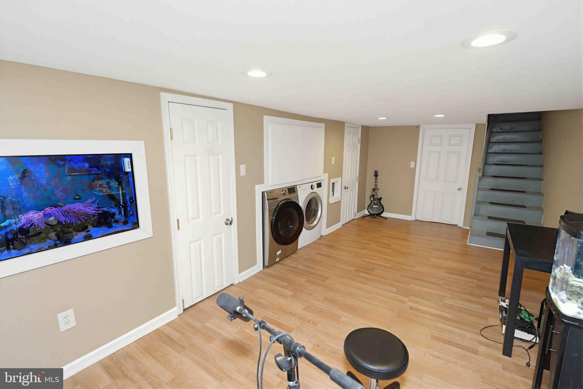 LANSDALE - Residential