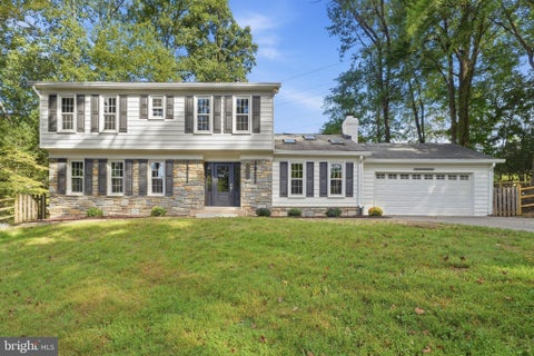 Photo of 8017 Lakenheath Way, POTOMAC, MD 20854 (MLS # MDMC2254848)