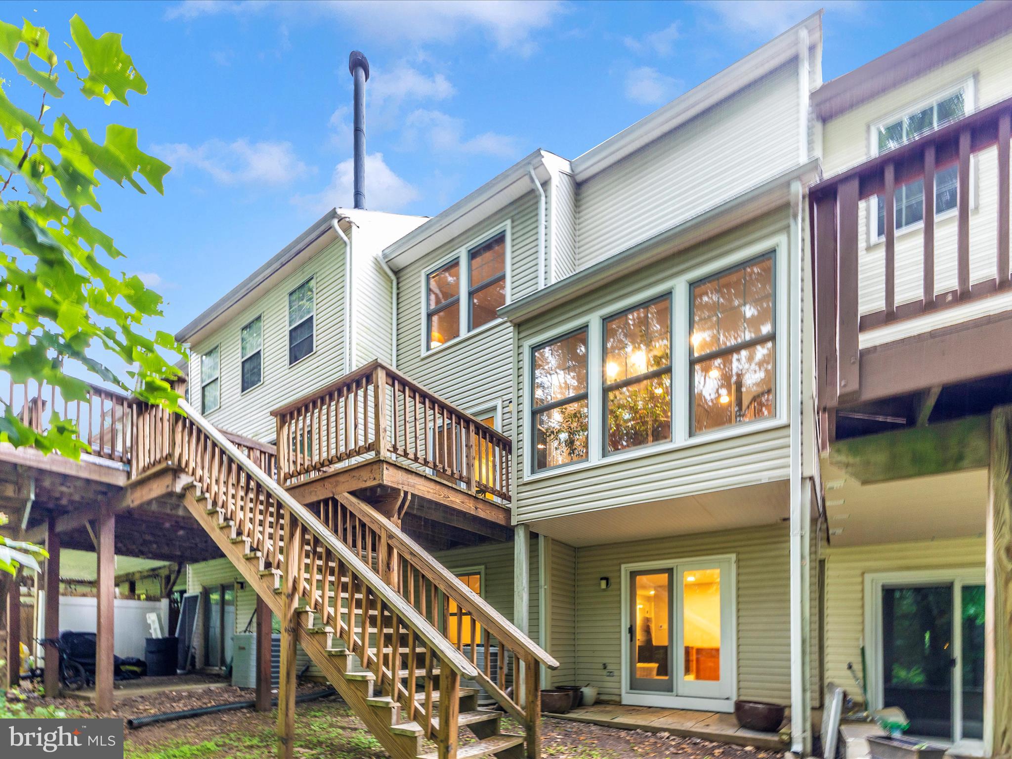 One-Year Home Warranty Included!
Welcome to 20045 Placid Lake Terrace — a thoughtfully updated and well-maintained townhome tucked away on a quiet cul-de-sac in the desirable Waters Landing community. Surrounded by mature trees with seasonal views of Little Seneca Lake, this home offers the perfect blend of comfort, character, and convenience.
The kitchen features granite countertops, stainless steel appliances, and heated tile flooring, opening to a sunny breakfast nook with skylights that bring in peaceful morning light. The main level also includes a spacious dining and living area with updated lighting, custom touches, and a stylish powder room.
Upstairs, the primary suite offers vaulted ceilings and an en suite bath. Two additional bedrooms and a full hall bath complete the upper level.
The fully finished walk-out basement adds flexible living space with heated tile floors, an electric fireplace, a beautifully remodeled full bath, and direct access to the backyard—currently used as a home office.
Enjoy all the amenities of Waters Landing: pools, tennis courts, playgrounds, and trails—plus easy access to Black Hill Regional Park, Germantown Town Center, Milestone Shopping Center, I-270, and the MARC train.
This is low-maintenance, move-in-ready living in one of Germantown’s most serene and private neighborhoods.