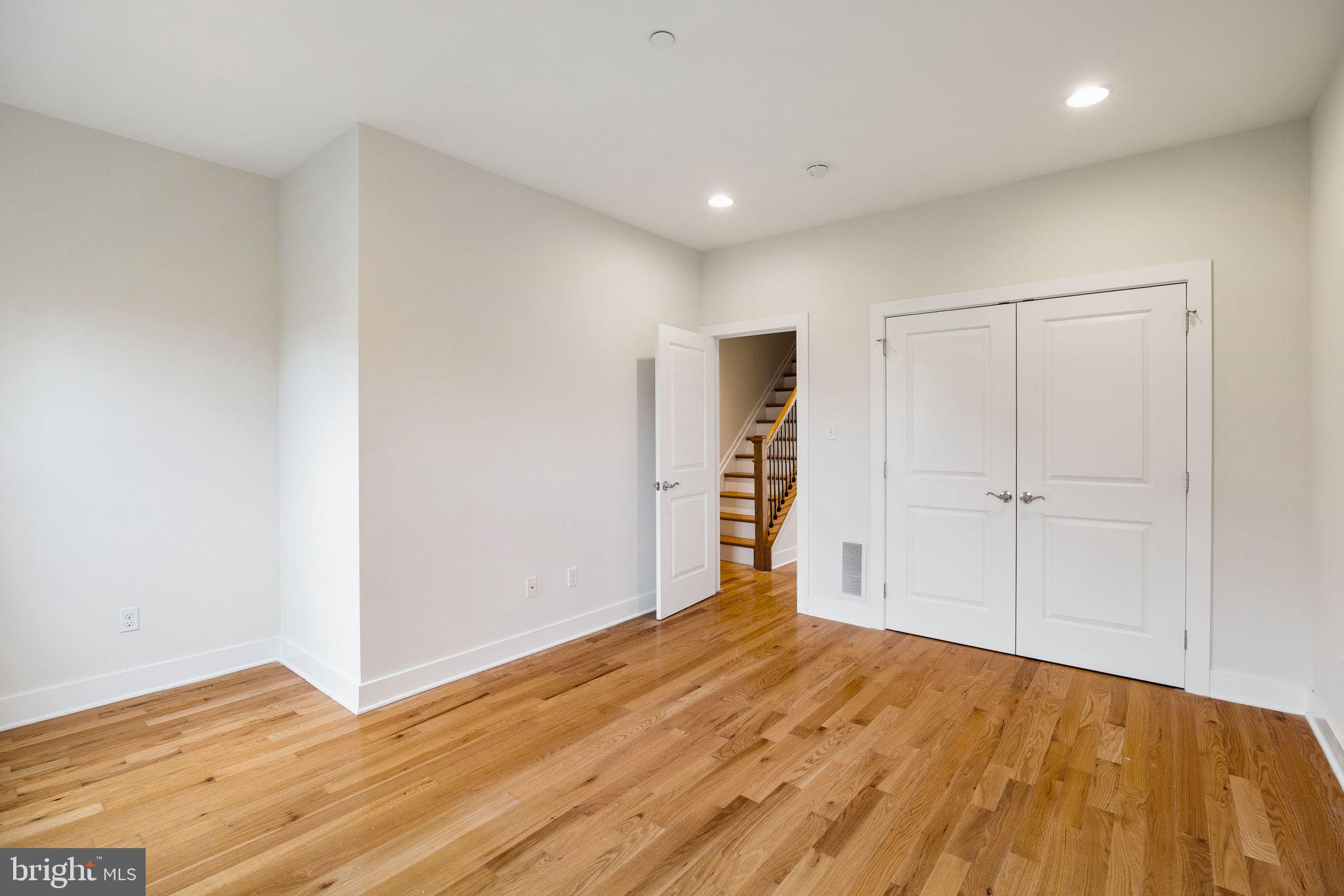 GRADUATE HOSPITAL - Residential