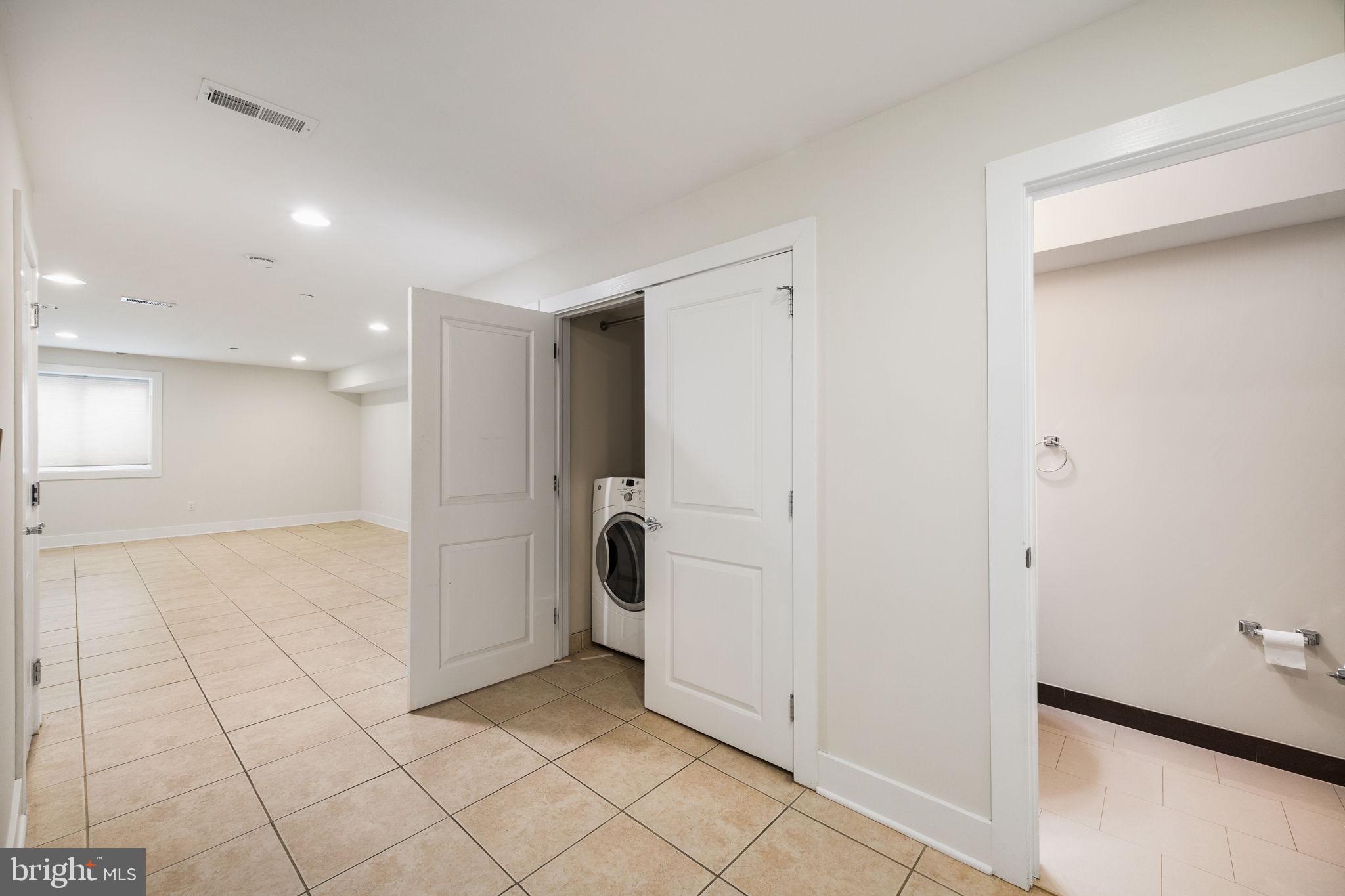 GRADUATE HOSPITAL - Residential