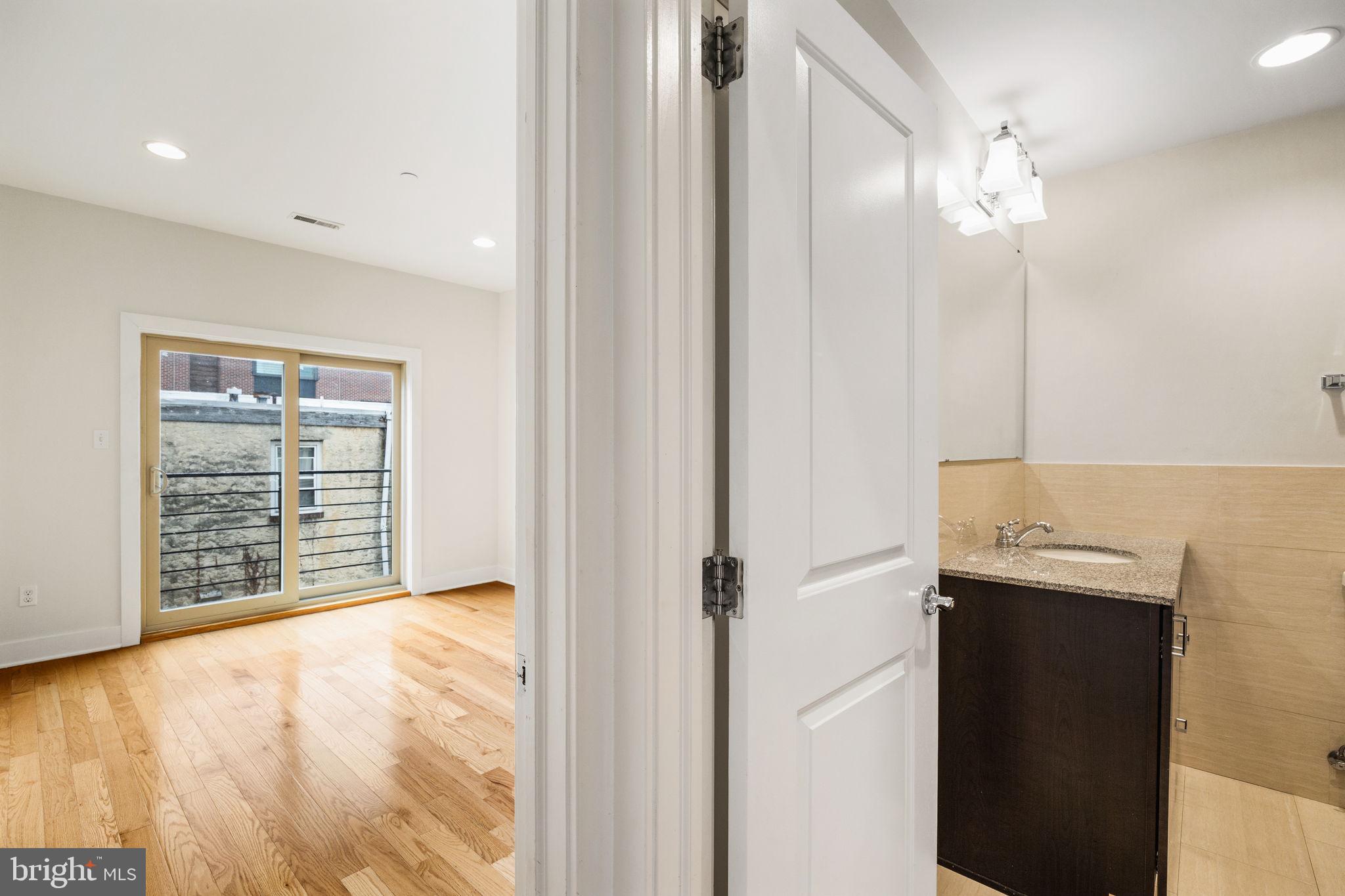 GRADUATE HOSPITAL - Residential