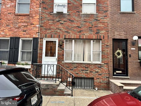 Townhouse For Sale - 1532 S Clarion Street<br/> PHILADELPHIA, PA 19147