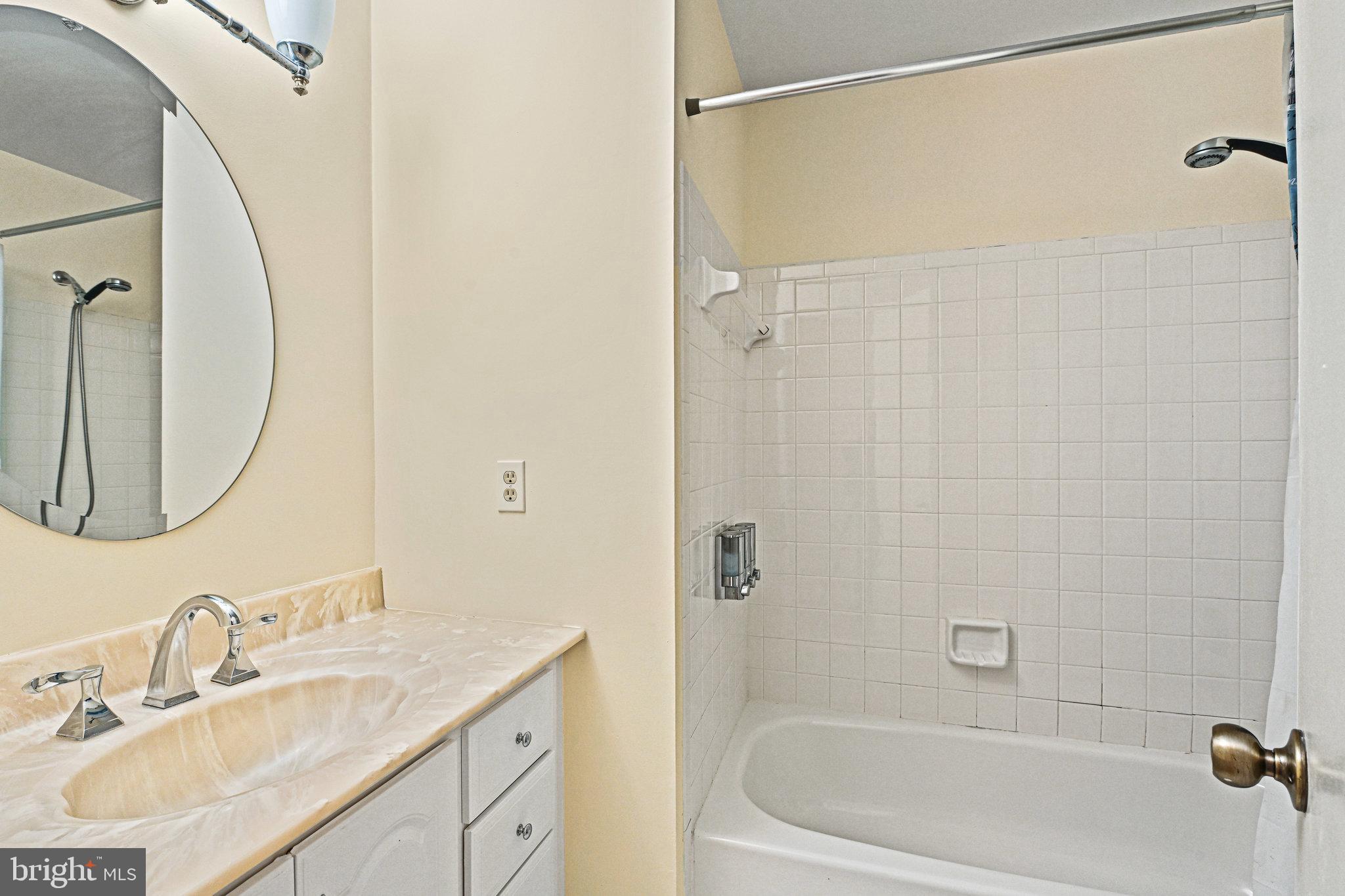 CARTERS GREEN - Residential