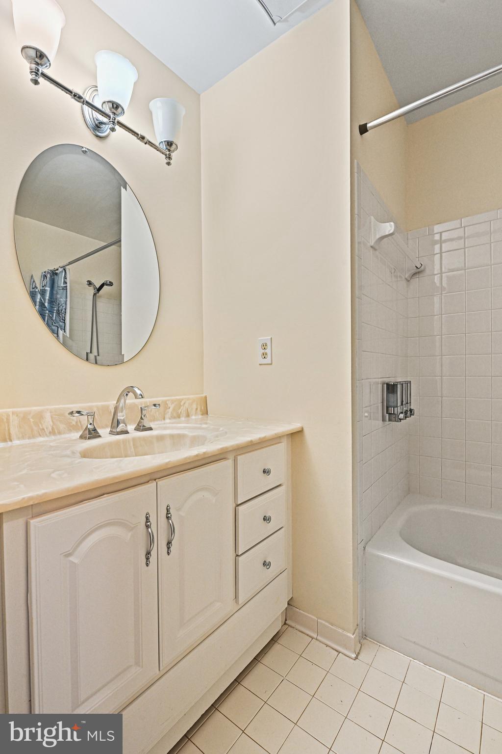 CARTERS GREEN - Residential