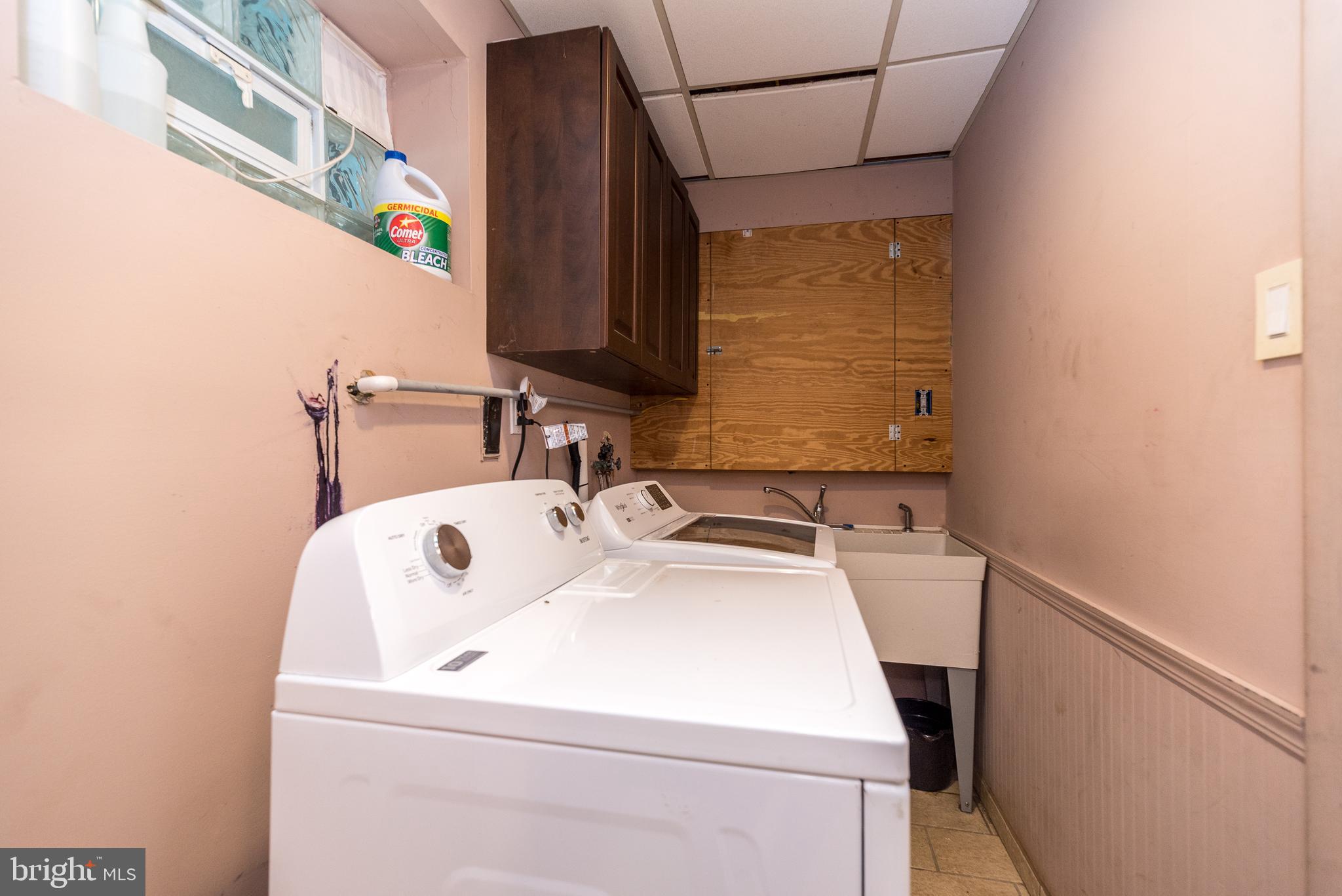 ROSLYN - Residential