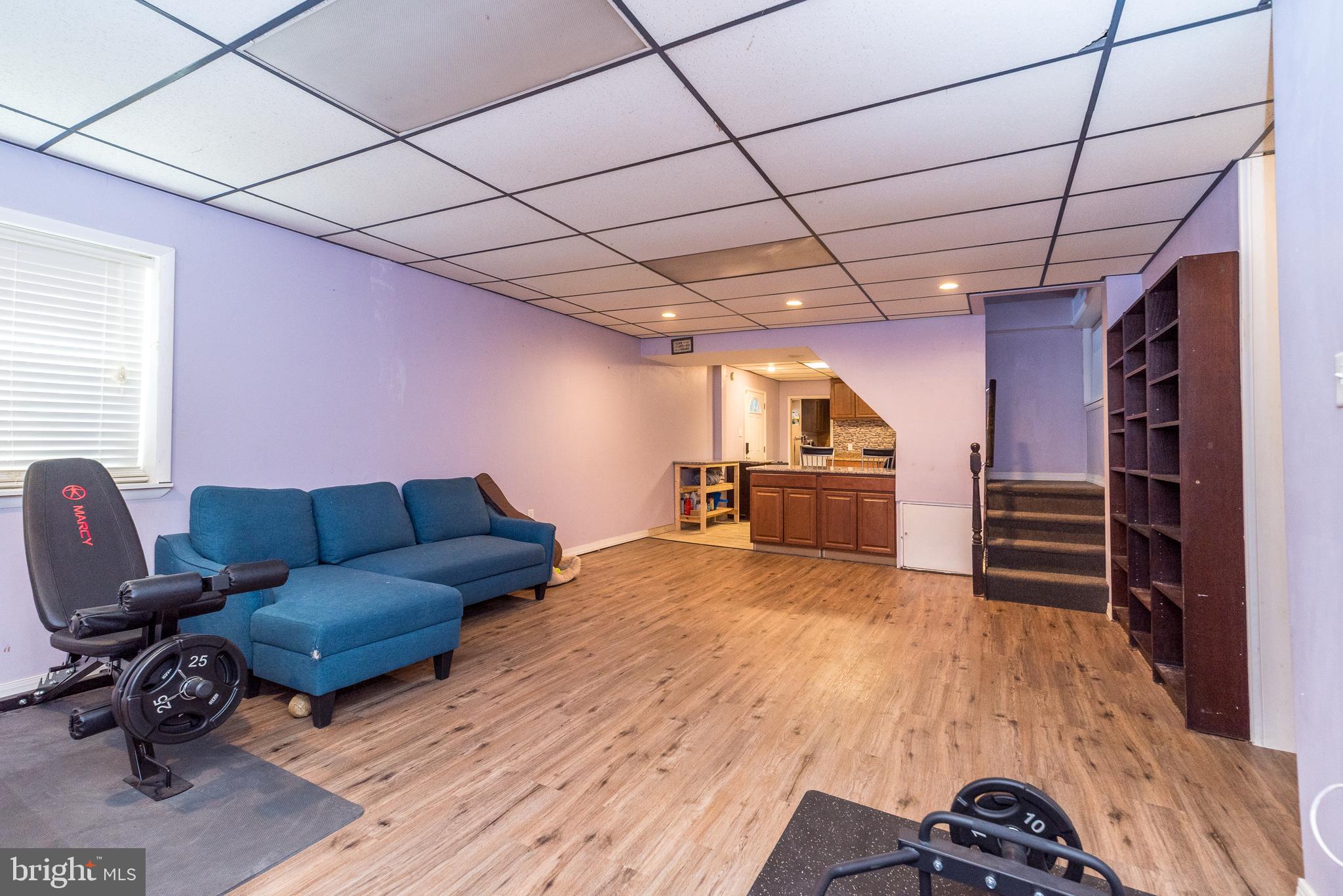 ROSLYN - Residential