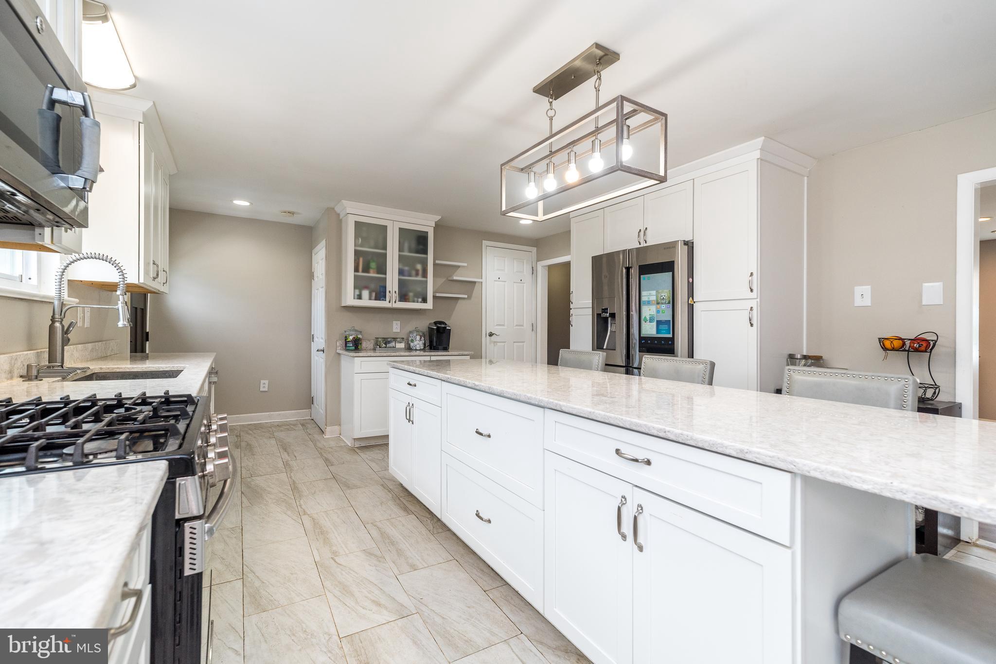 ROSLYN - Residential