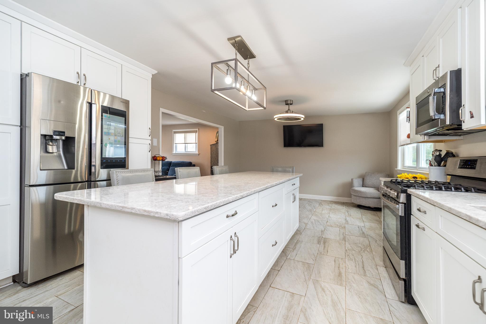 ROSLYN - Residential