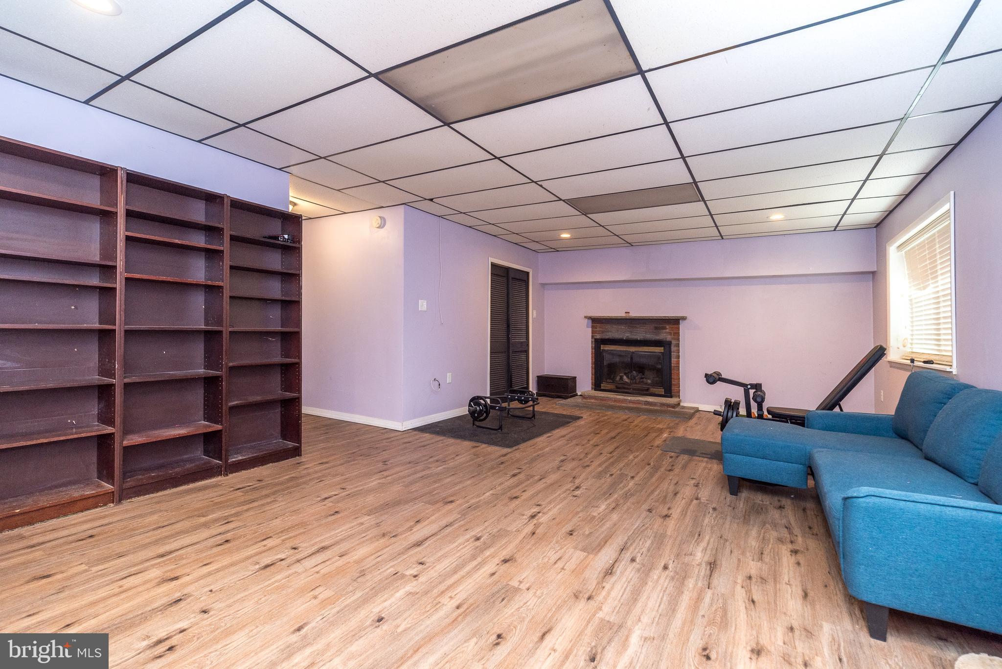 ROSLYN - Residential