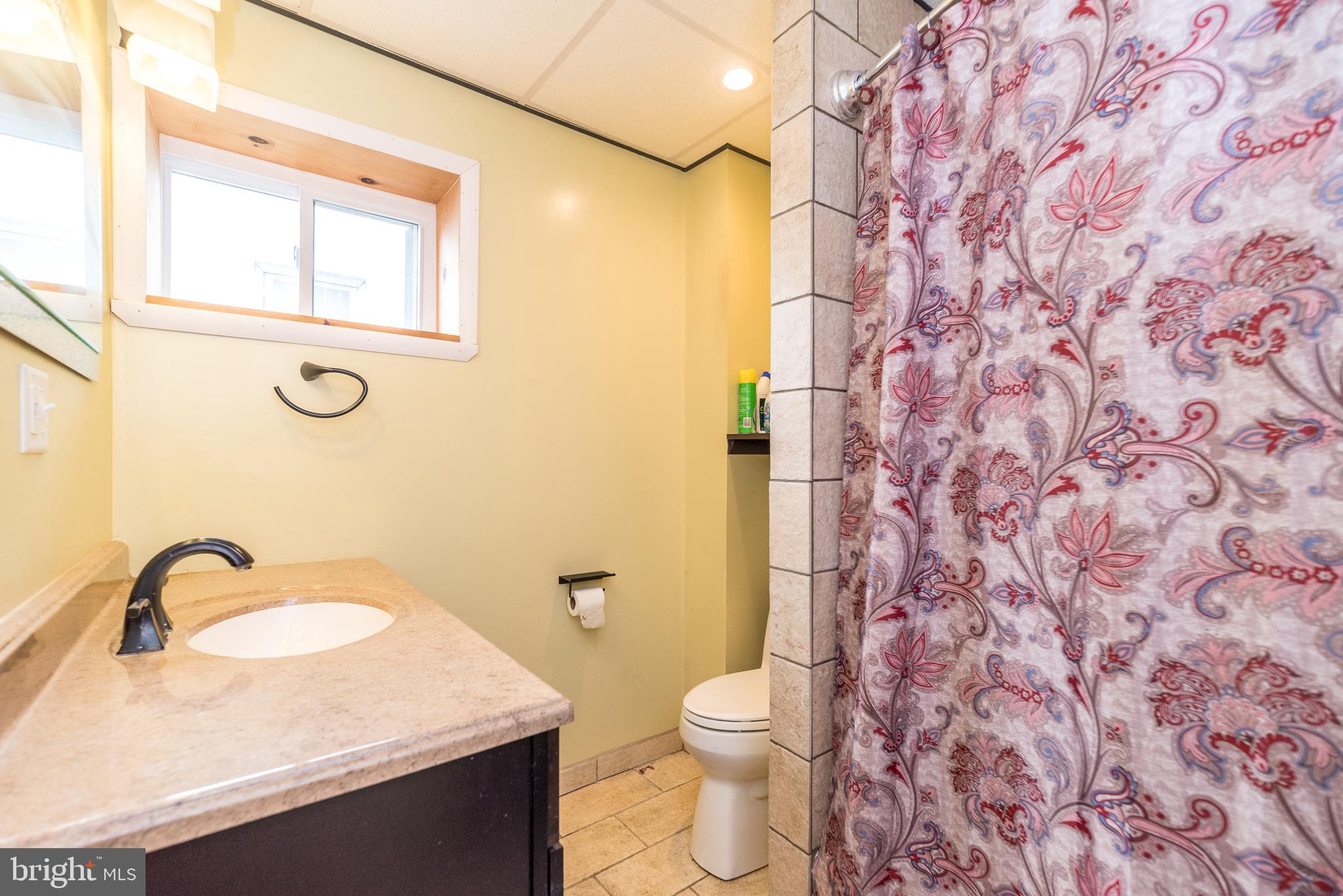 ROSLYN - Residential