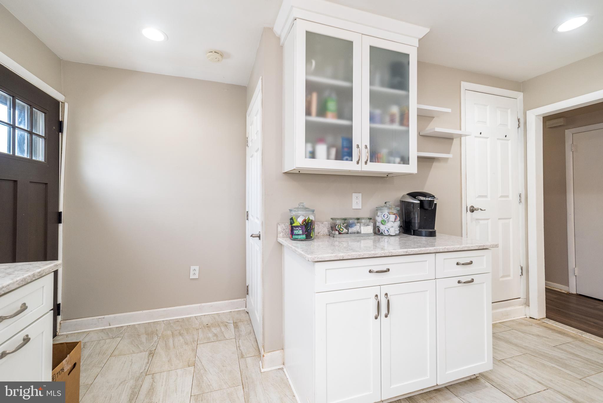 ROSLYN - Residential