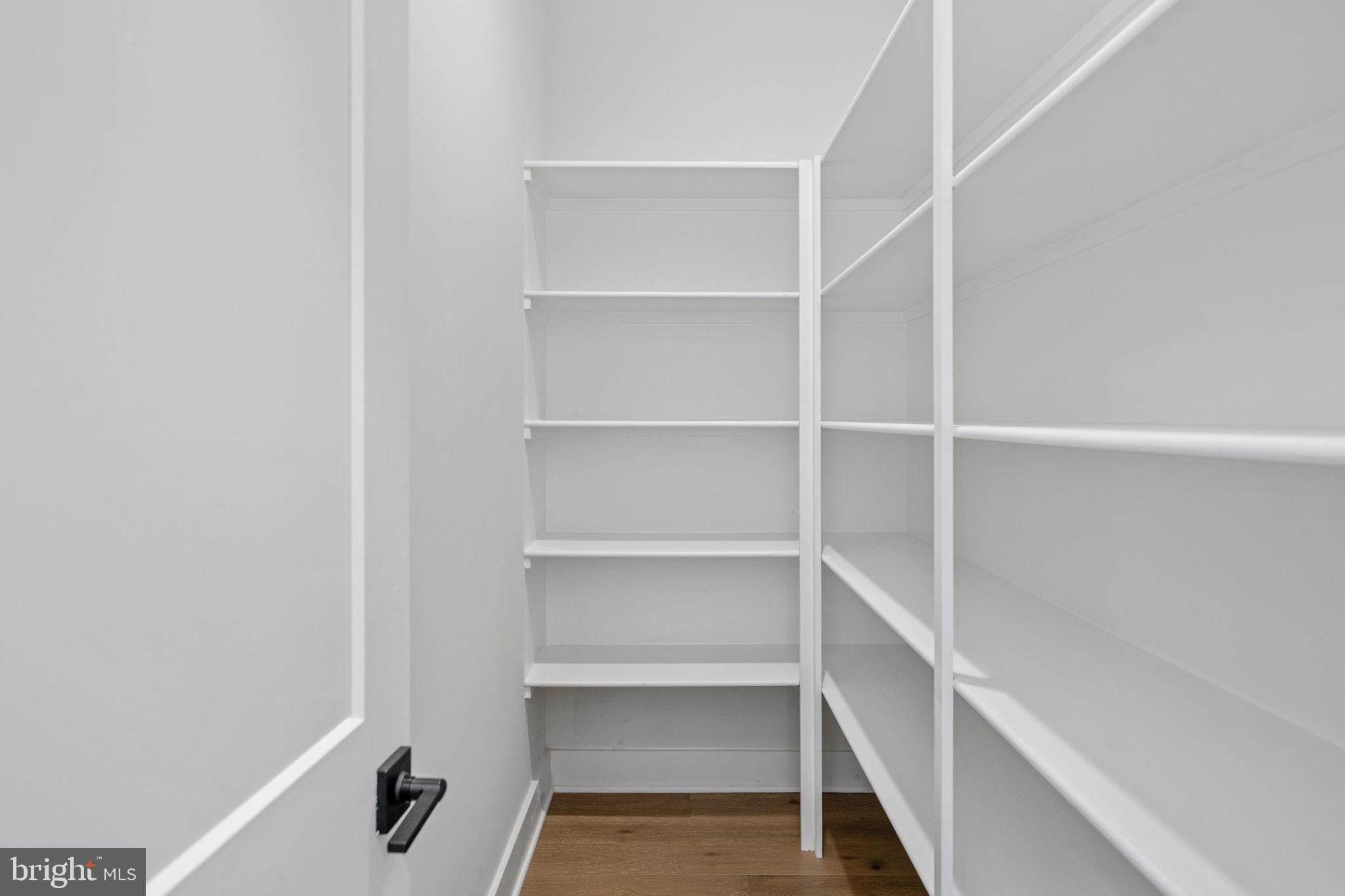 ROSNI ESTATES - Residential