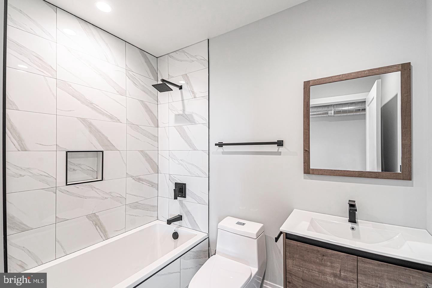 NORTHERN LIBERTIES - Residential Lease