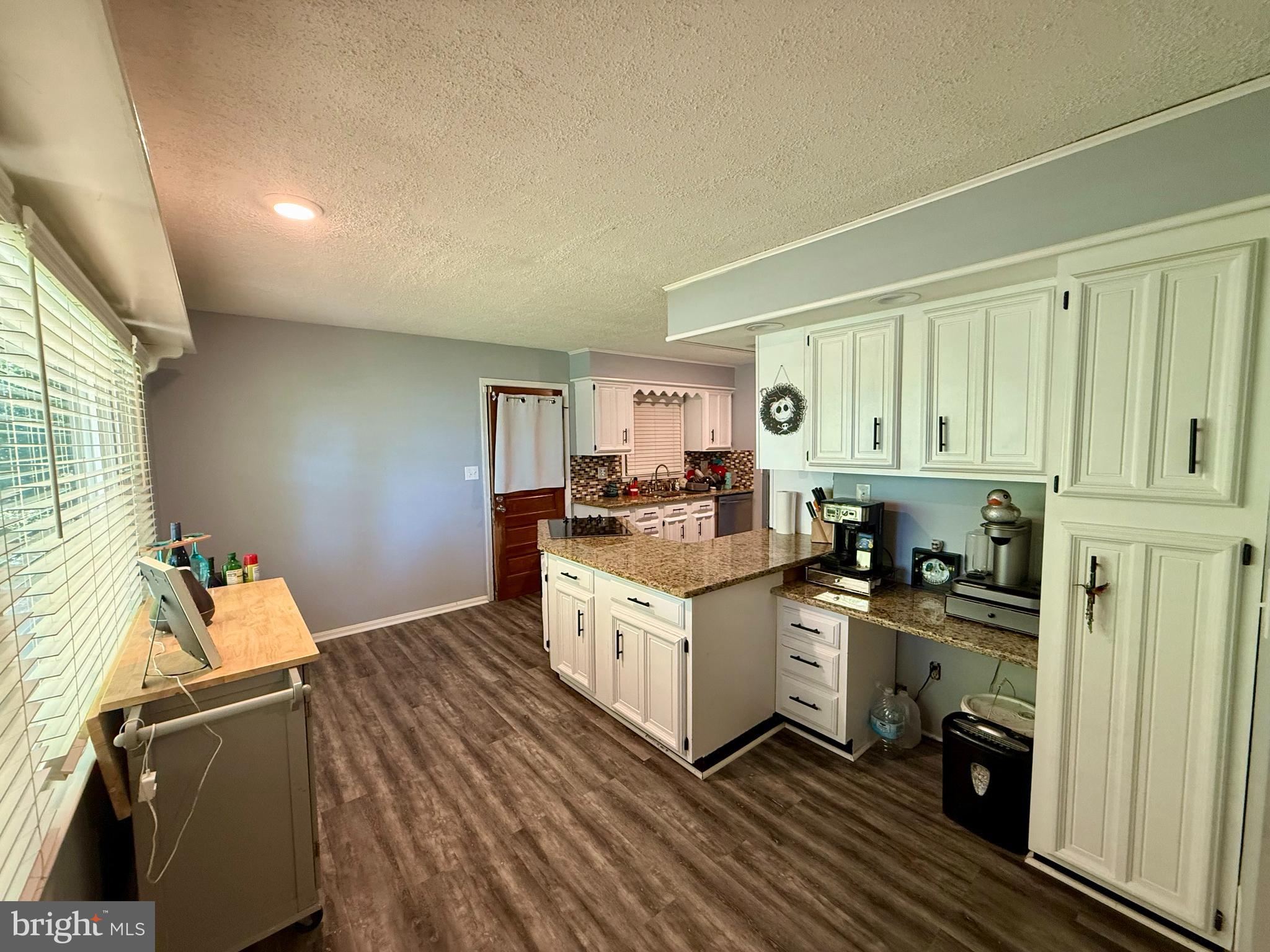 AVALON PARK - Residential