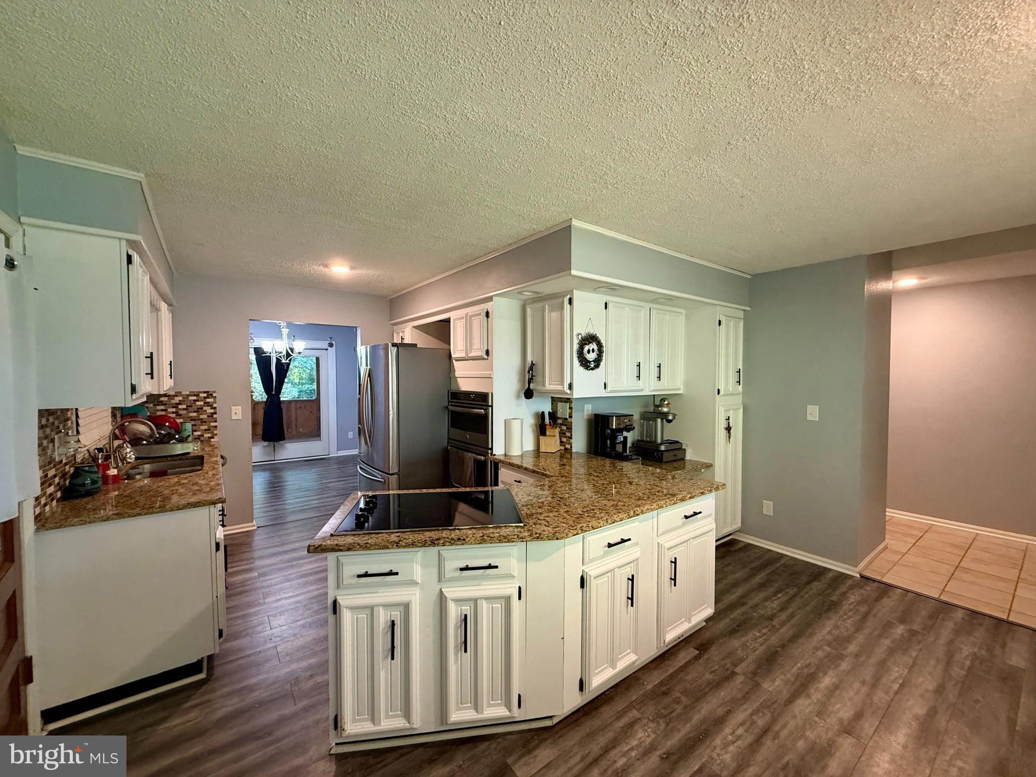 AVALON PARK - Residential