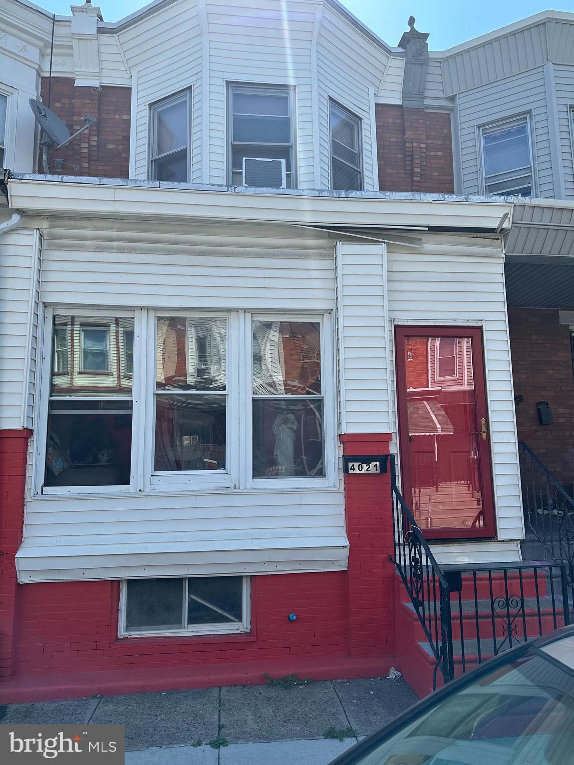 Take a look at this well-maintained row home in the Hunting Park Section of Philadelphia! This house is well-priced and won't last long! Enter through a niece-enclosed front porch where you can relax anytime, then walk to a very spacious living room. Follow that to a renovated kitchen with newer cabinets, and behind the kitchen area is a very convenient laundry room. On the second floor, you'll find three very spacious bedrooms and a comfortable bathroom. ***Please note that this house requires minor TLC, such as some painting, particularly in the dining room and second-floor hallway, perfect for someone looking to try their DIY skills!