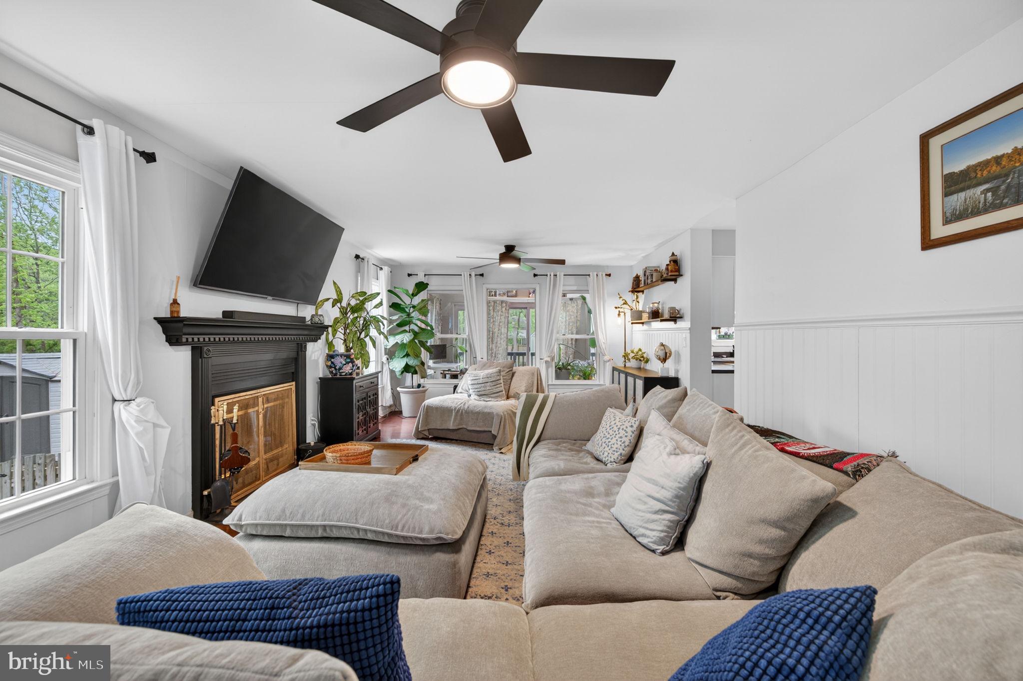 FRANKLIN MANOR BEACH - Residential