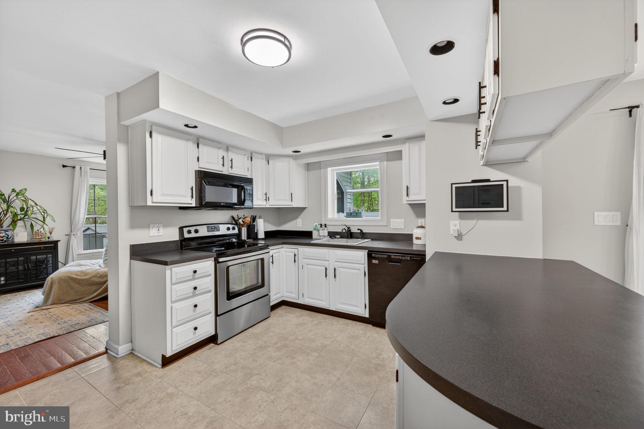 FRANKLIN MANOR BEACH - Residential