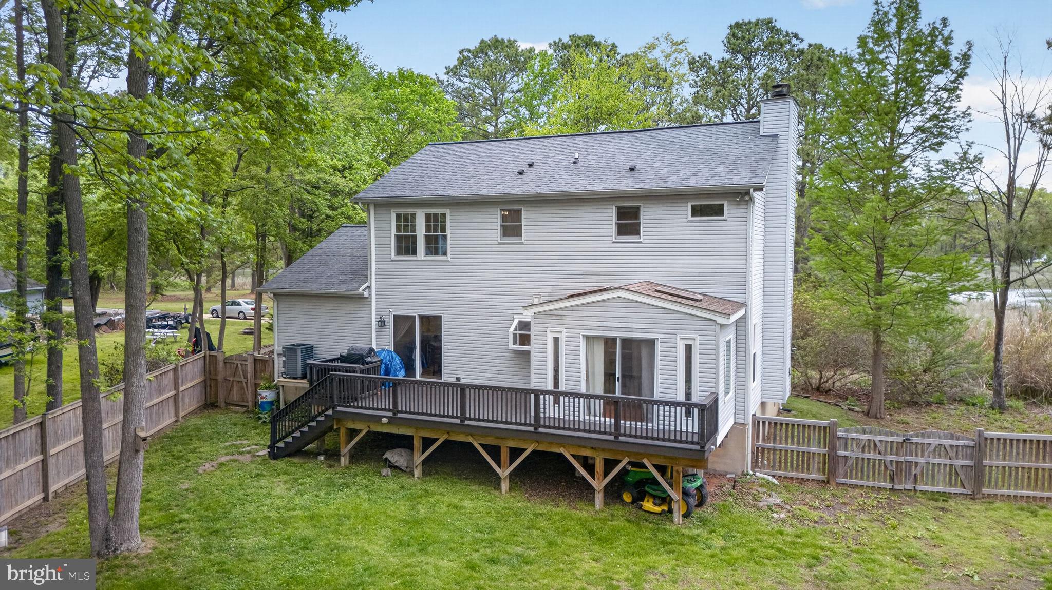 FRANKLIN MANOR BEACH - Residential