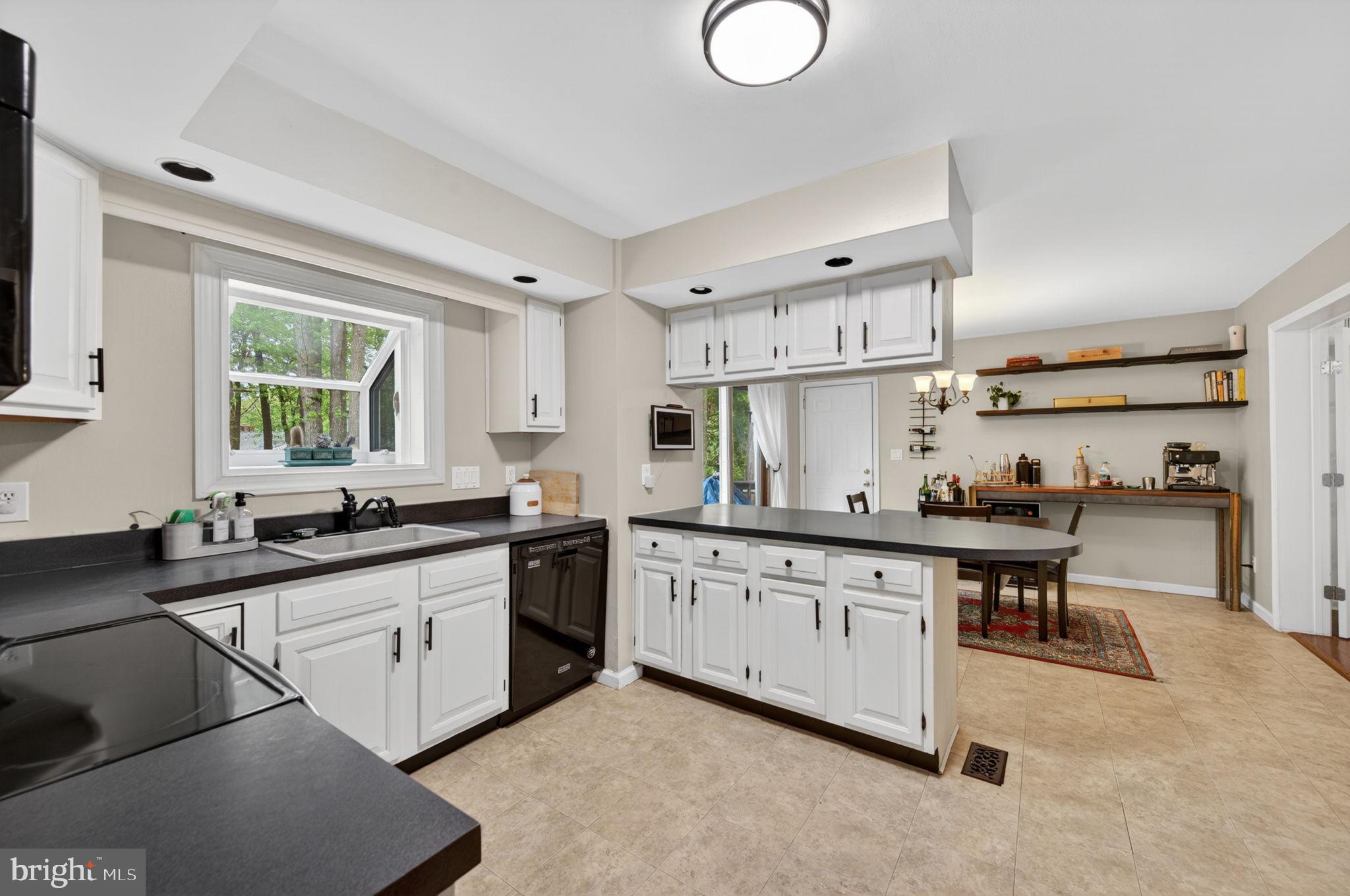 FRANKLIN MANOR BEACH - Residential