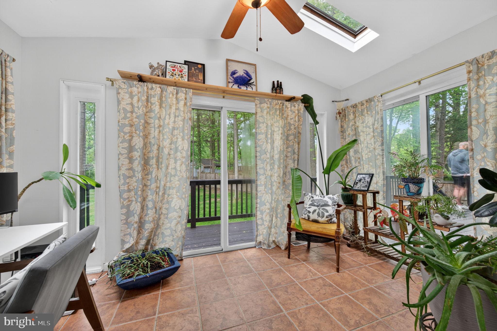 FRANKLIN MANOR BEACH - Residential