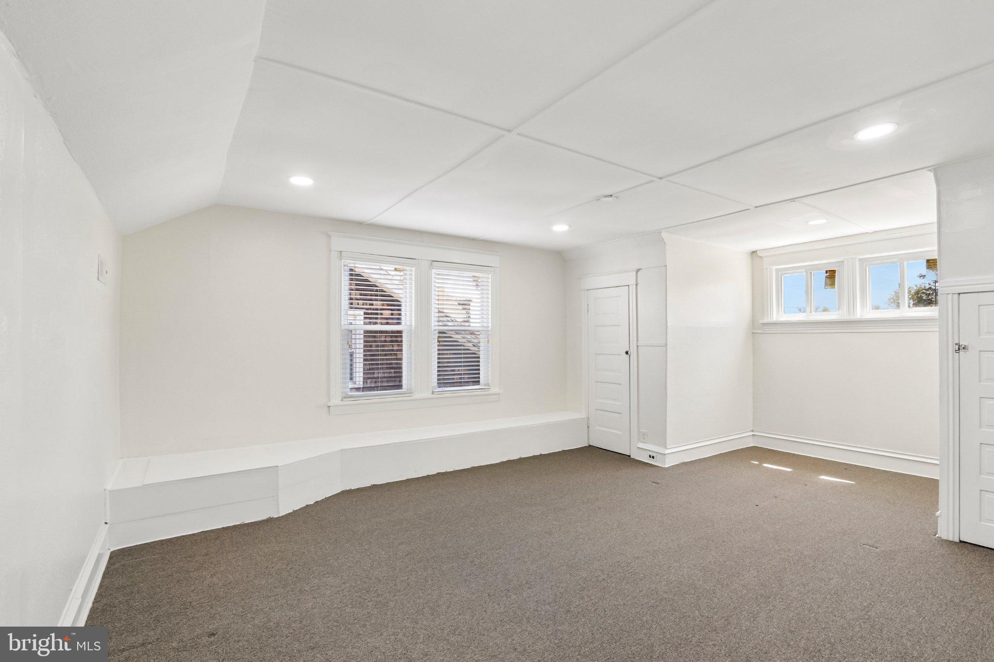 HIGHLAND PARK - Residential