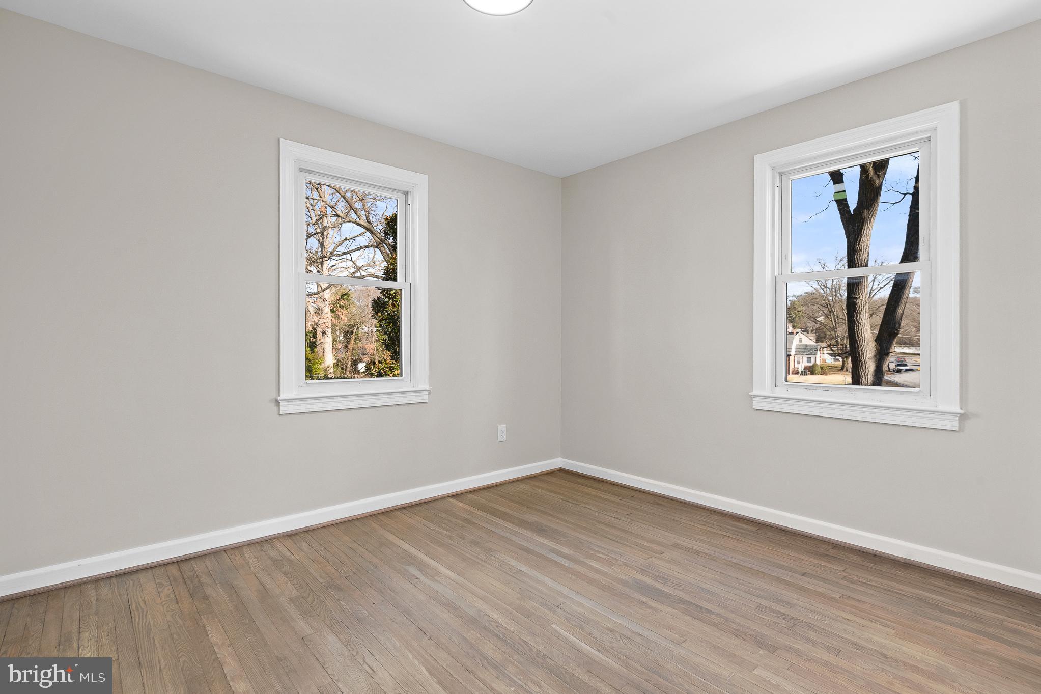 LANDOVER HILLS - Residential