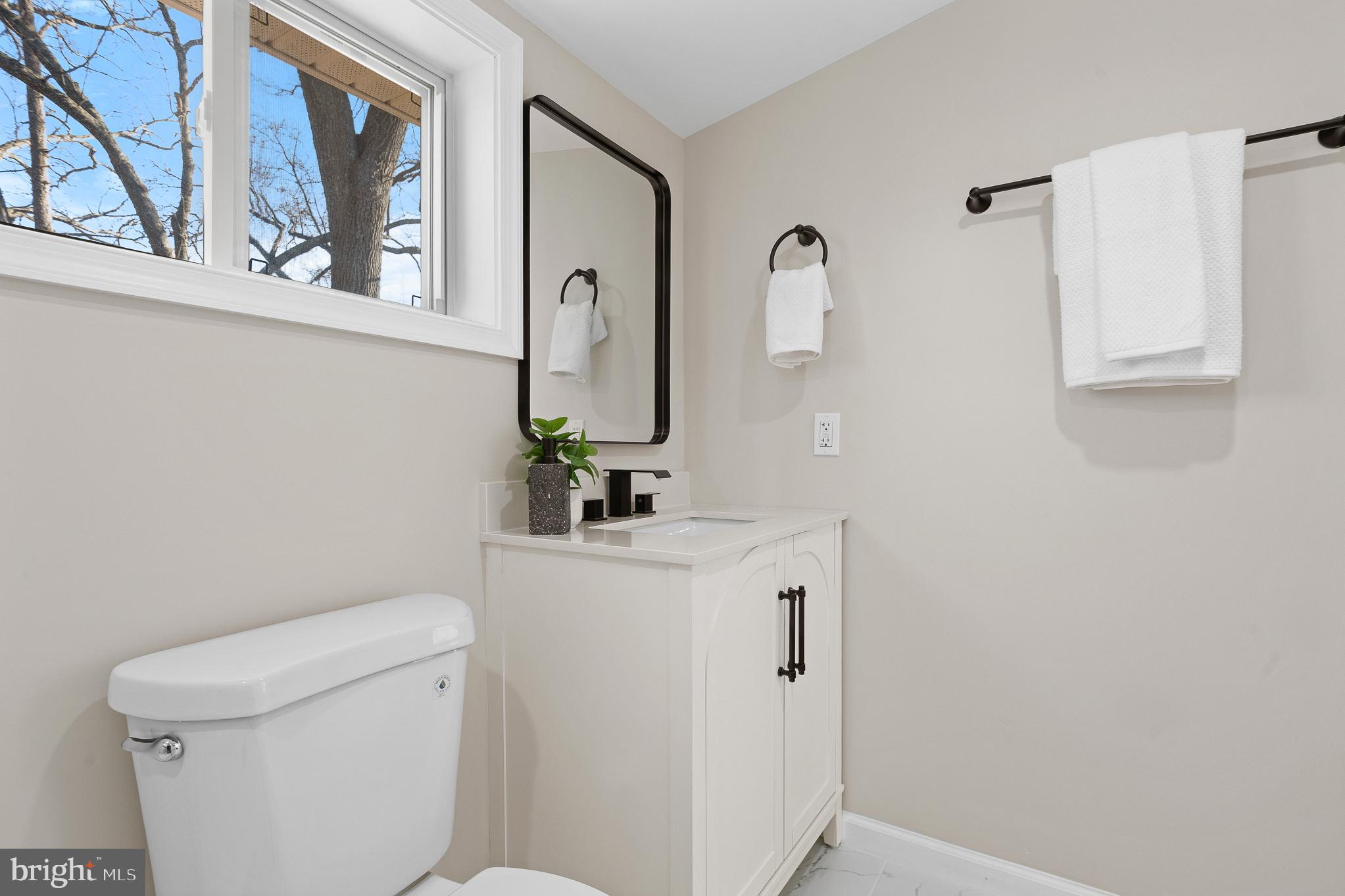 LANDOVER HILLS - Residential