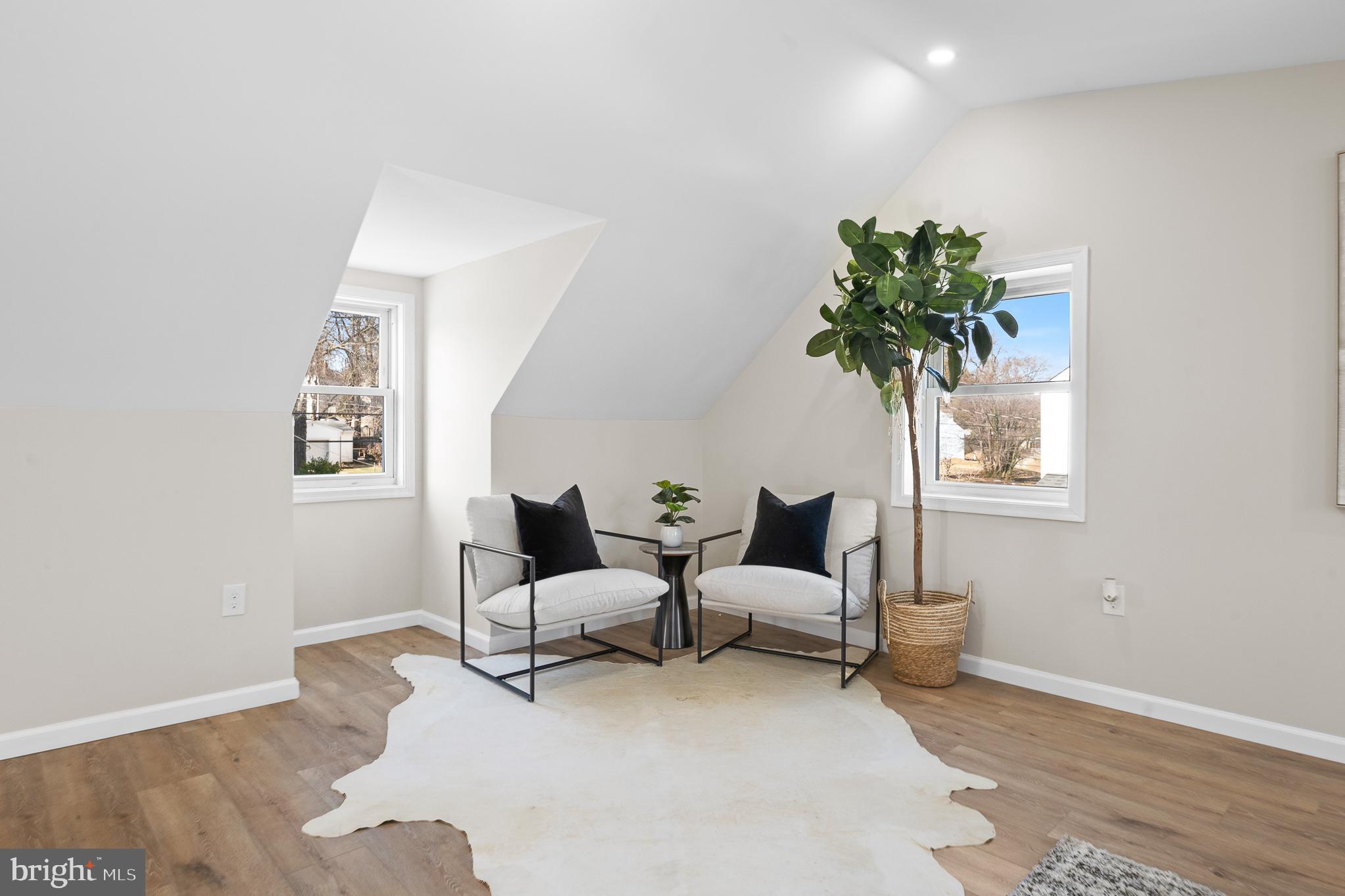 LANDOVER HILLS - Residential