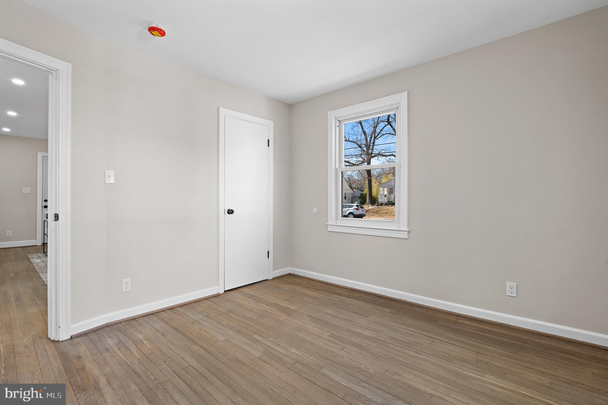 LANDOVER HILLS - Residential